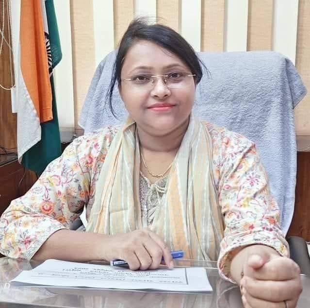 डीपीआरओ किरन चौधरी को रंगे हाथों 70 हजार रुपये रिश्वत लेते हुए गिरफ्तार किया।