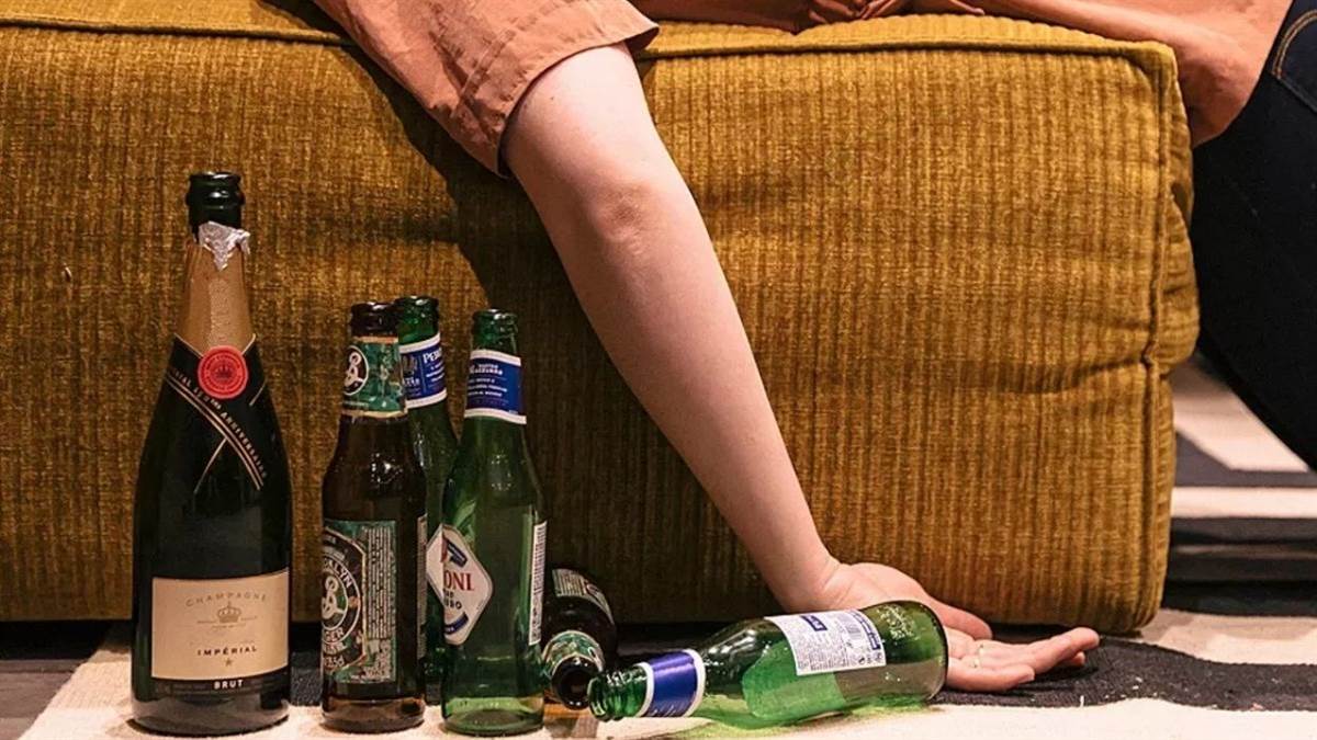 27 09 2025 drunk teacher mandi 24062402